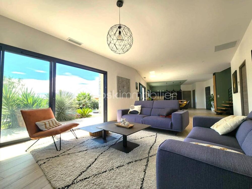 � vendre  Villa P�zenas (34120)