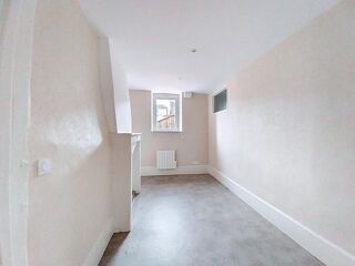  Appartement à louer 3 pièces 54 m²