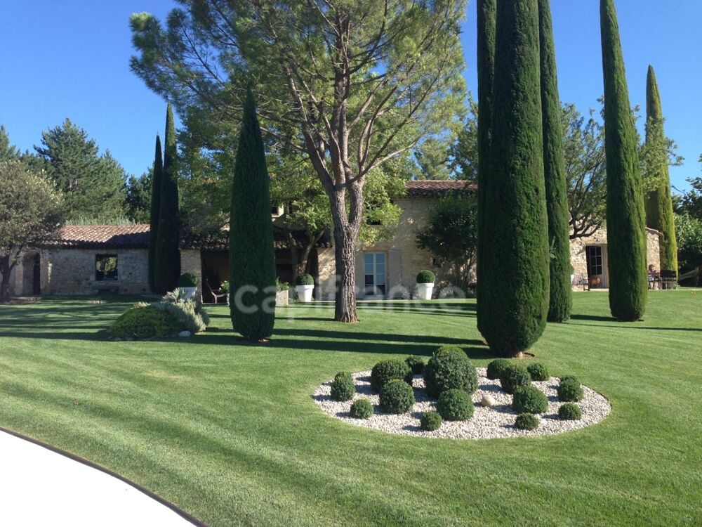 Domaine d'exception au coeur du Luberon