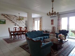  Maison à vendre 8 pièces 235 m²