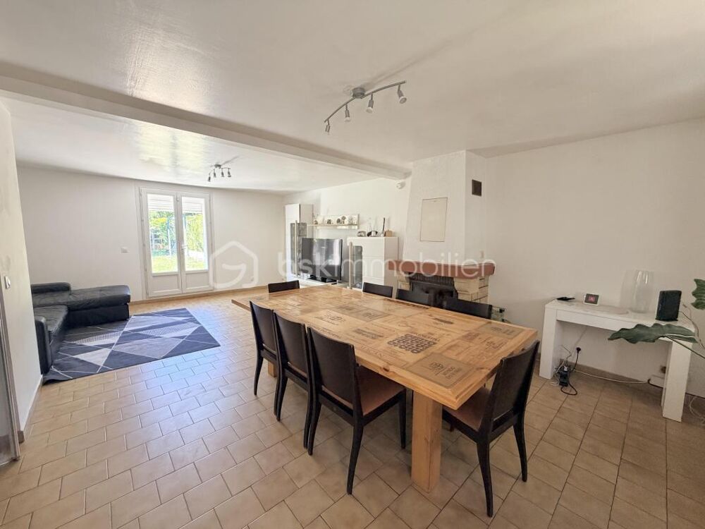 Vente Maison Charmante maison de 5 chambres au cœur d'une résidence pavillonnaire Pontault combault