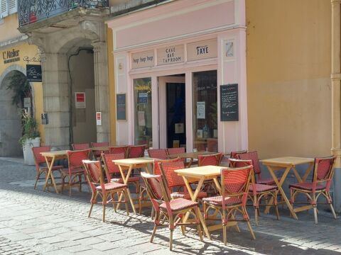   Fonds de commerce BAR à Bière à vendre CHAMBERY Intramuros 