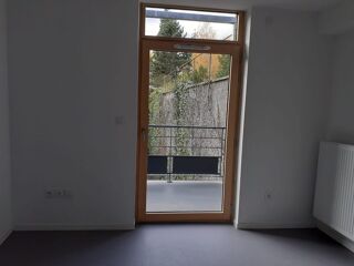  Appartement à louer 4 pièces 94 m²