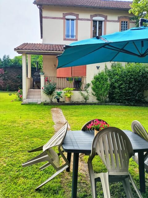   Spacieuse maison r�nov�e � Riscle, 240 m� Maison - 8 pi�ce(s) - 240 m�