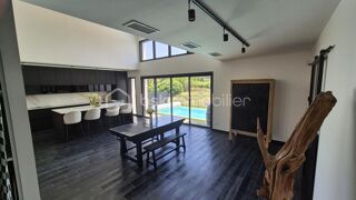  Villa à vendre 5 pièces 140 m²