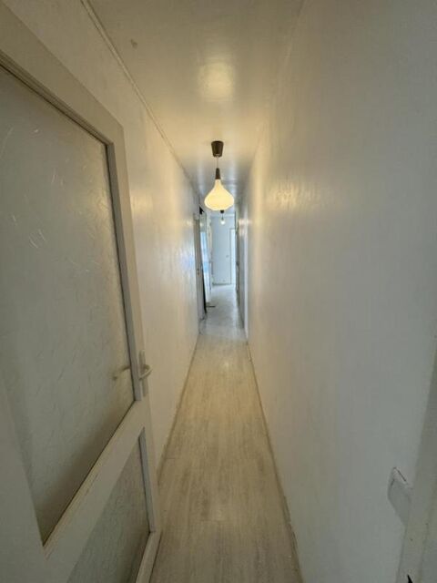  Appartement � louer 5 pi�ces 99 m�