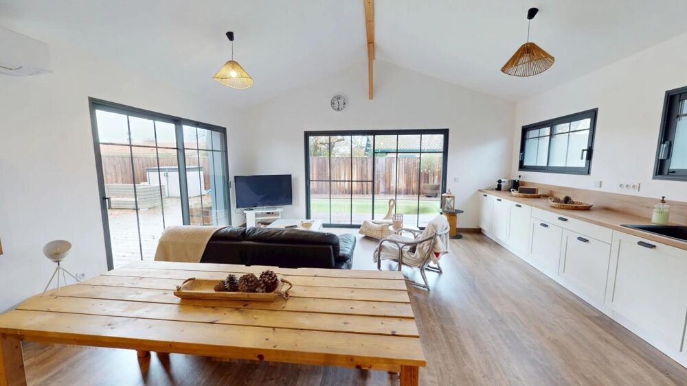 � vendre  Propri�t�/ch�teau Ar�s (33740)