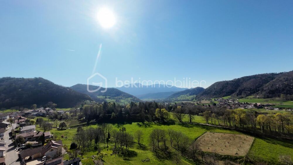 Vente Maison ? Saint-Nicolas-de-Macherin – Maison 7 pièces – 152 m² de tranquillité et de potentiel! Voiron