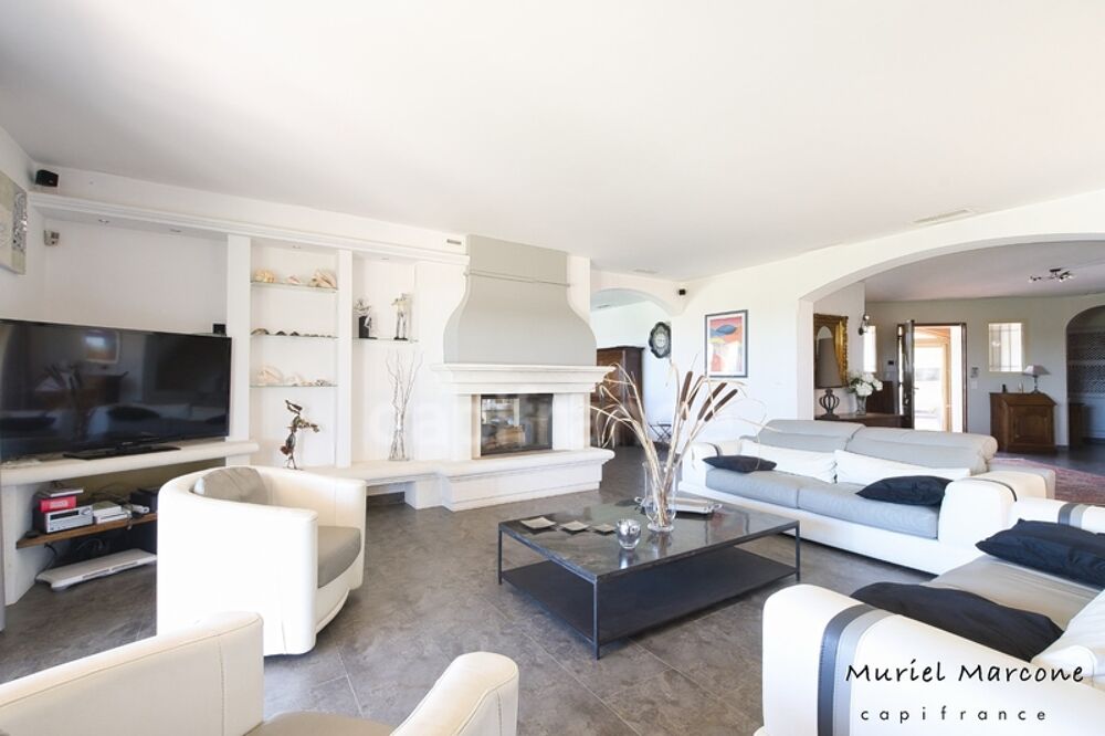 � vendre  Propri�t�/ch�teau Moules (13280)