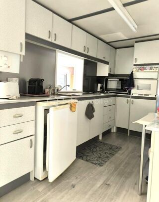  Propriété/château à vendre 4 pièces 84 m²