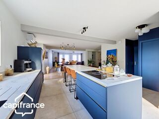 Vente Appartement THOUARS Place Lavault- Appartement de 200 m2 -climatisation réversible- 5 chambres -Ascenseur privatif Thouars
