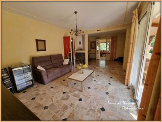  Maison  vendre 8 pices 230 m