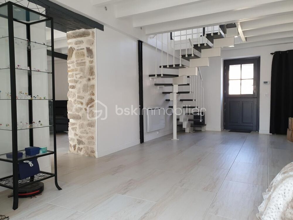 Magnifique maison d'environ 230m2 habitable sur 563m2 de terrain