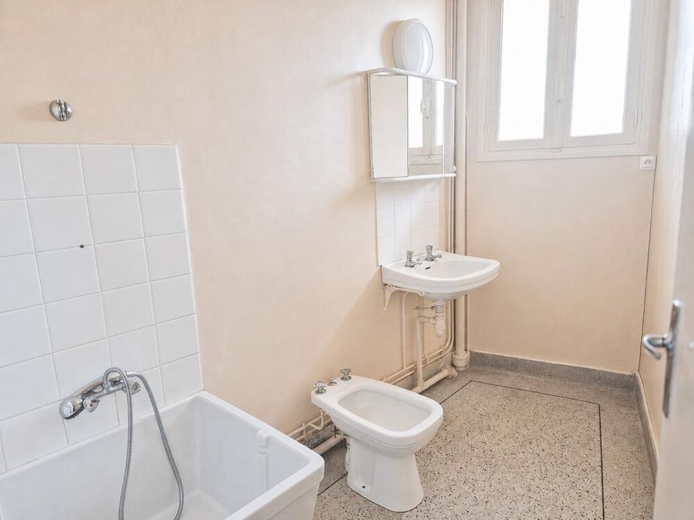 Location Appartement F2 - QUARTIER SAINT-ALYRE Clermont ferrand