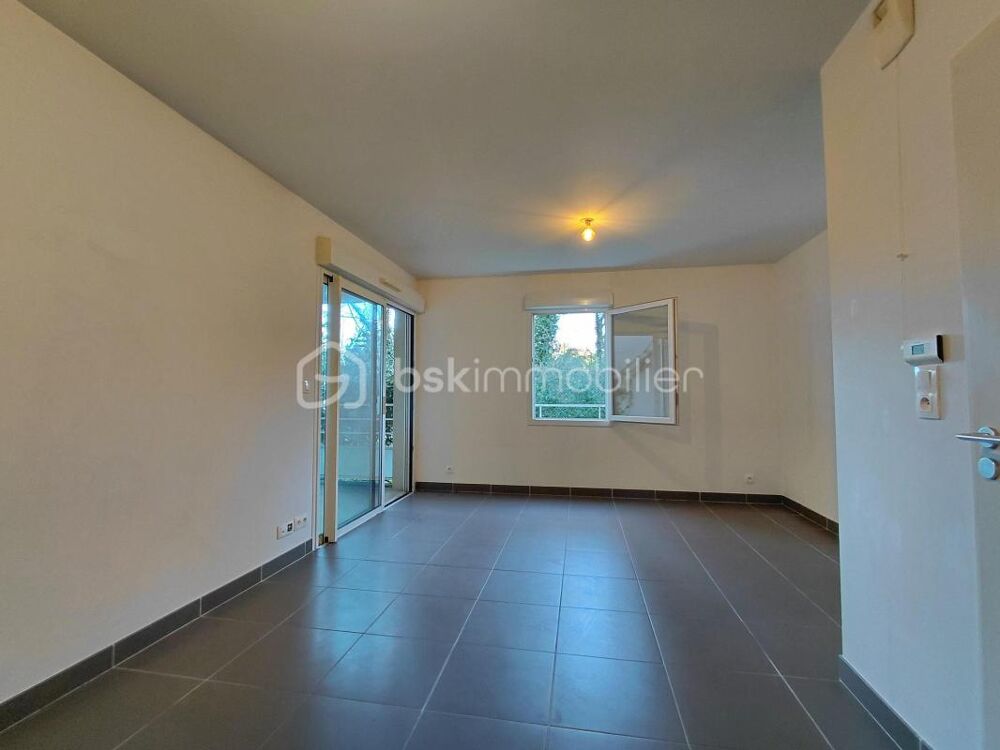 Vente Appartement À VENDRE – T2 MODERNE 44,10 m² EN RDC AVEC TERRASSE 18 m², PARKING & PISCINE Avignon