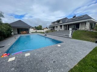  Maison � vendre 12 pi�ces 300 m�