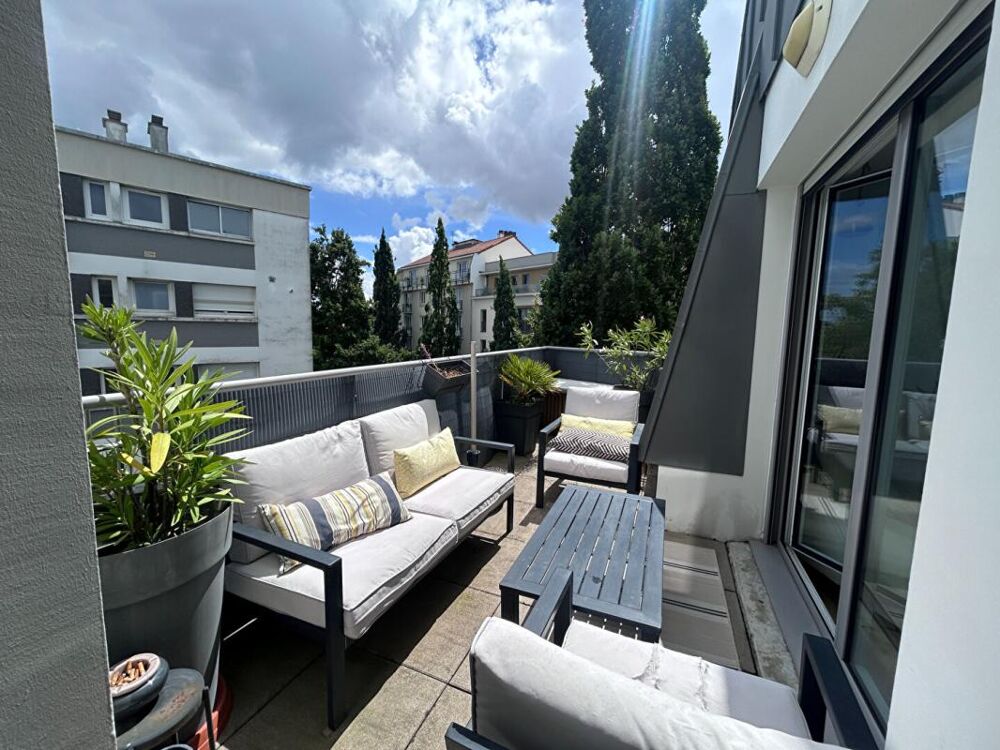Rond point de Rennes - T3 de standing avec terrasse, garage fermé et cave Résidence récente