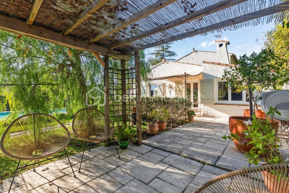 Villa provençale avec piscine, dépendance et vue dégagée  Calme absolu entre La Colle-sur-Loup et Villeneuve-Loubet