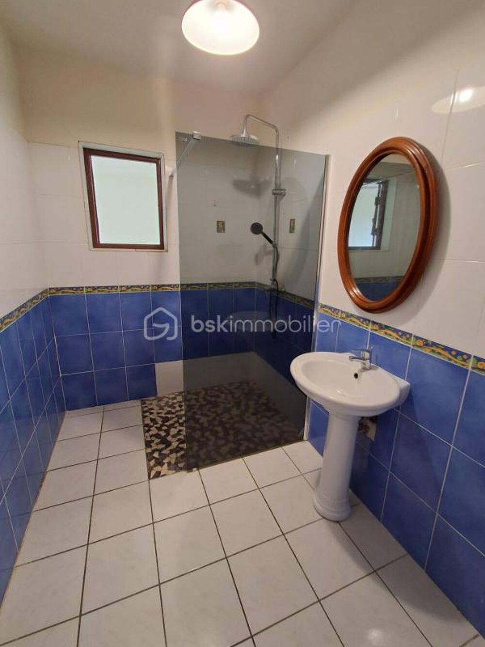 à vendre  Propriété/château Deshaies (97126)