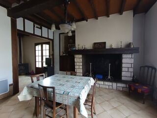  Proprit/chteau  vendre 8 pices 200 m