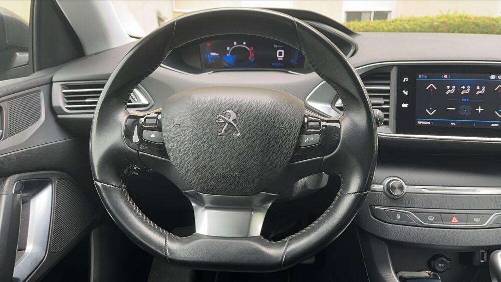 308 SW II 1.5 BlueHDi 130 Allure 2021 occasion 12100 Millau