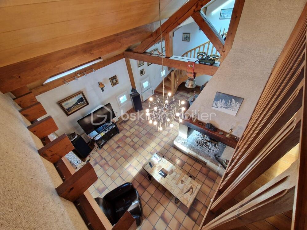 à vendre  Maison Les Rousses (39220)