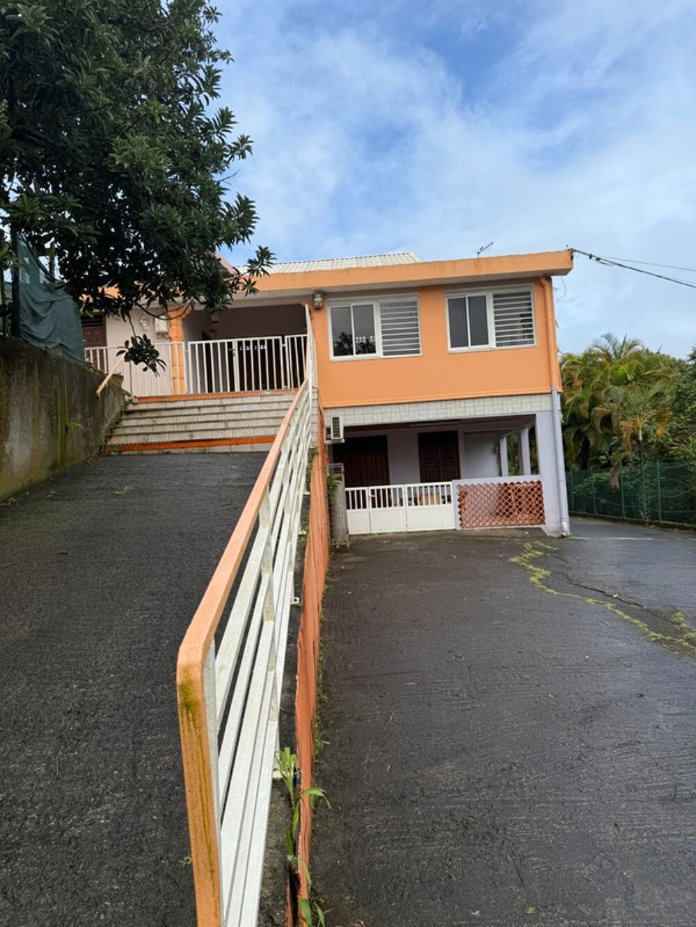 Vente Immeuble Idéal Investisseur – Ensemble Immobilier de 3 appartements (T6 – T3 loué – T2) Sainte-Luce Sainte luce