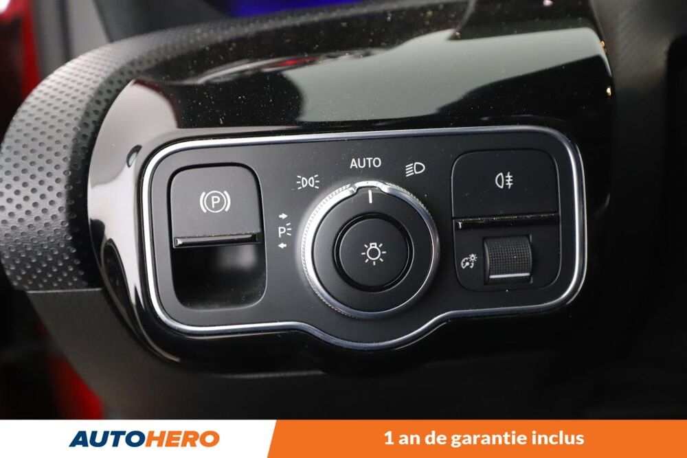 Classe A 200 AMG Line 7G-DCT 163 ch 2020 occasion 92130 Issy-les-Moulineaux