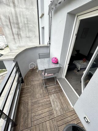  Appartement à louer 3 pièces 49 m²