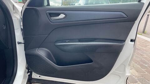 Arkana 1.6 E-Tech 145 Hybrid BVA6 Evolution - Automatique Entretien 2023 occasion 75019 Paris