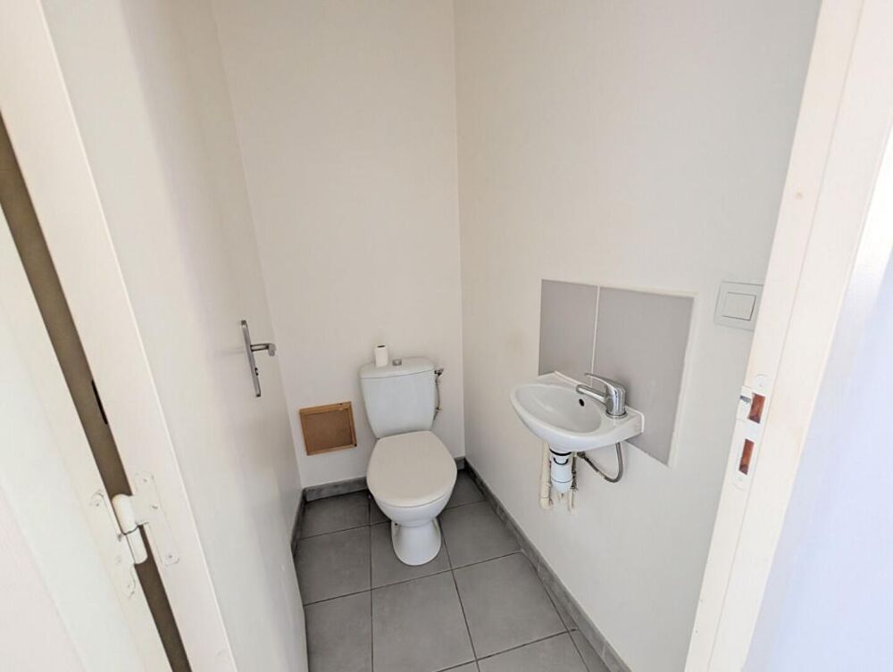 Location Appartement À louer - Charmant T2 de 40 m² à Saint-Chamas - 680 /mois Saint chamas
