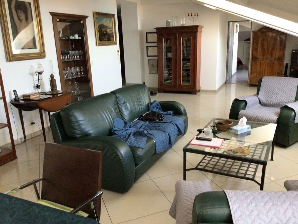 Appartement de 155m2 à louer sur Menton