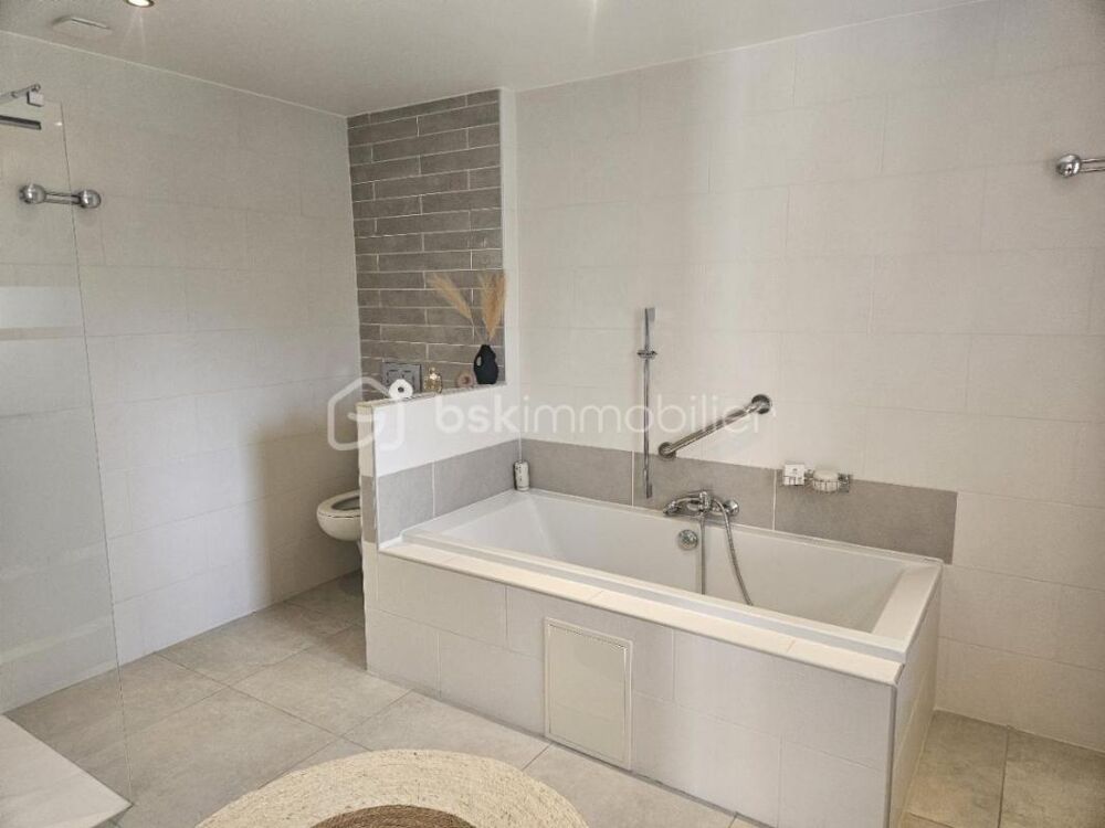 � vendre  Propri�t�/ch�teau Gouvieux (60270)