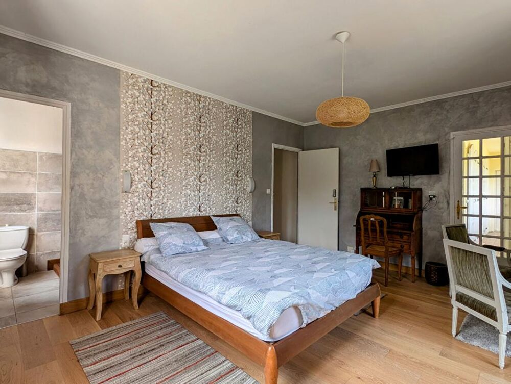 à vendre  Propriété/château Arnaud-Guilhem (31360)