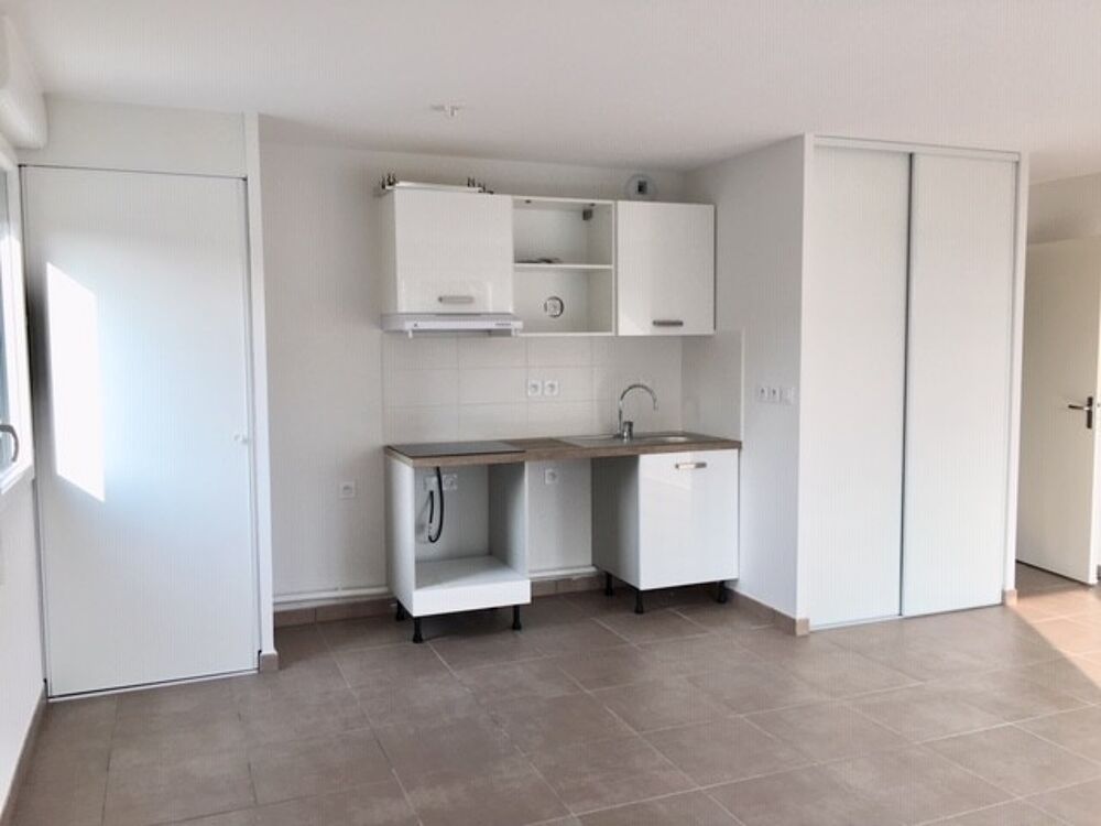 Location Appartement T3 avec balcon et parking à TOULOUSE Toulouse