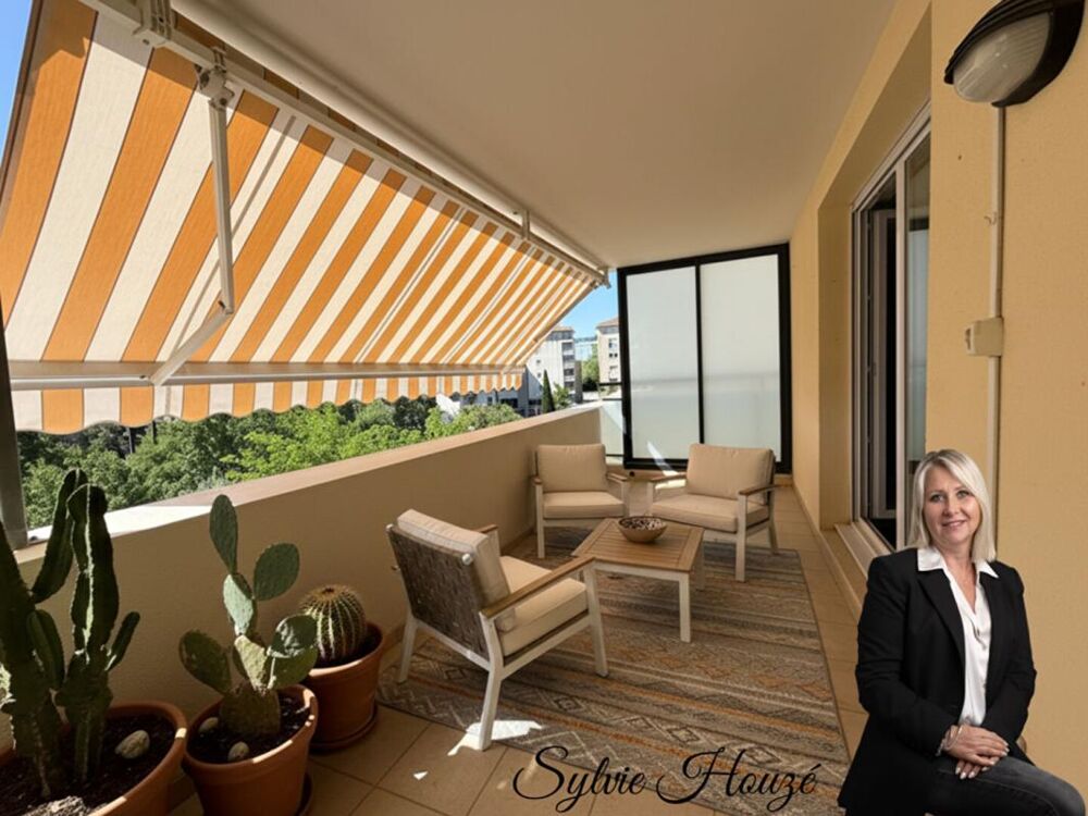 Appartement de type 3 avec terrasse et parking