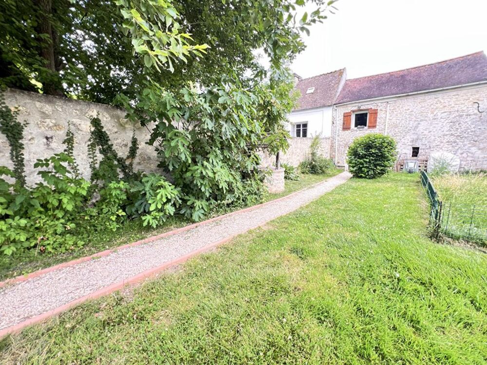 Vente Maison (95450) SERAINCOURT, maison de village et sa dépendance amenagée, 160m2, jardin, garage Seraincourt