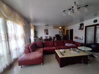  Immeuble à vendre 656 m²