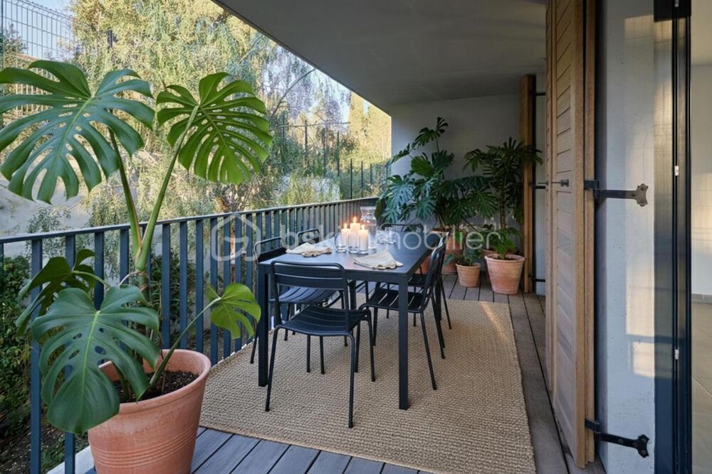 Appartement T3 neuf avec terrasse et vue jardin  Prestations de qualité  Secteur des Pins