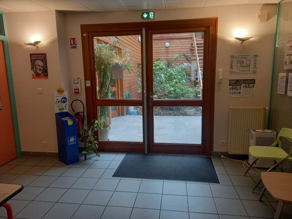   A VENDRE - BUREAUX Lons le saunier