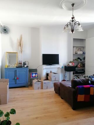  Appartement à louer 2 pièces 45 m²