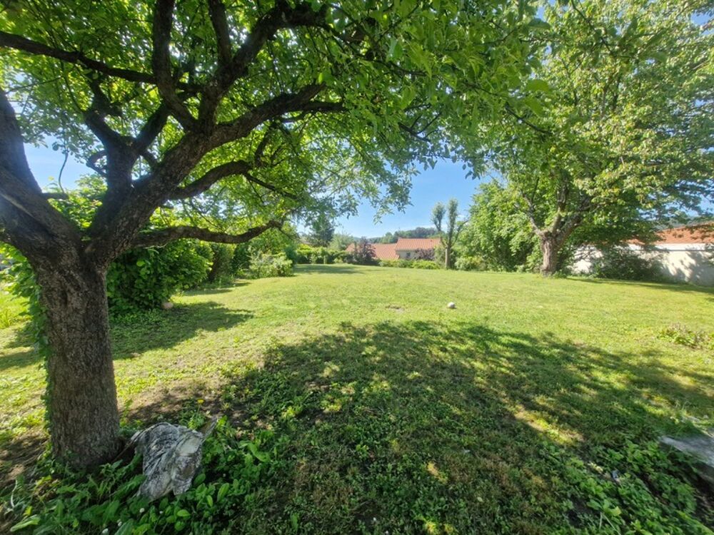 MAISON DE 100M² AVEC 4 CHAMBRES ET BEAU TERRAIN PLAT DE 1382M² ET POSSIBILITE DE DIVISION PARCELLAIRE SUR SECTEUR TRES CALME A U
