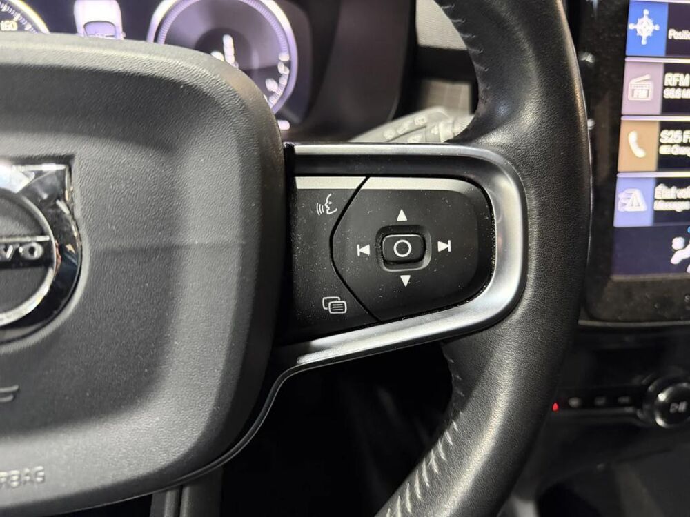 XC40 T5 Twin engine 1.5 Ti 12V 261 Plug in Hybrid DCT7 180 cv Bo&icirc; 2020 occasion 85190 Venansault