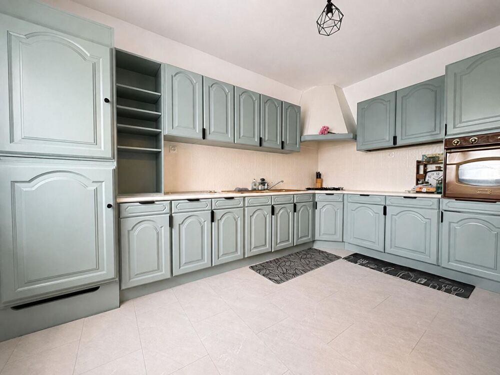 Vente Maison La maison qui s'adapte à votre vie : famille, professionnel, location ou investissemen Marignane