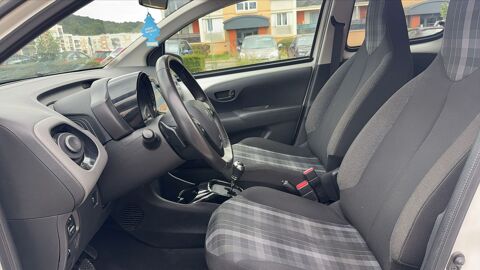 108 1.0 VTi 72 Style - Automatique 2018 occasion 76770 Le Houlme