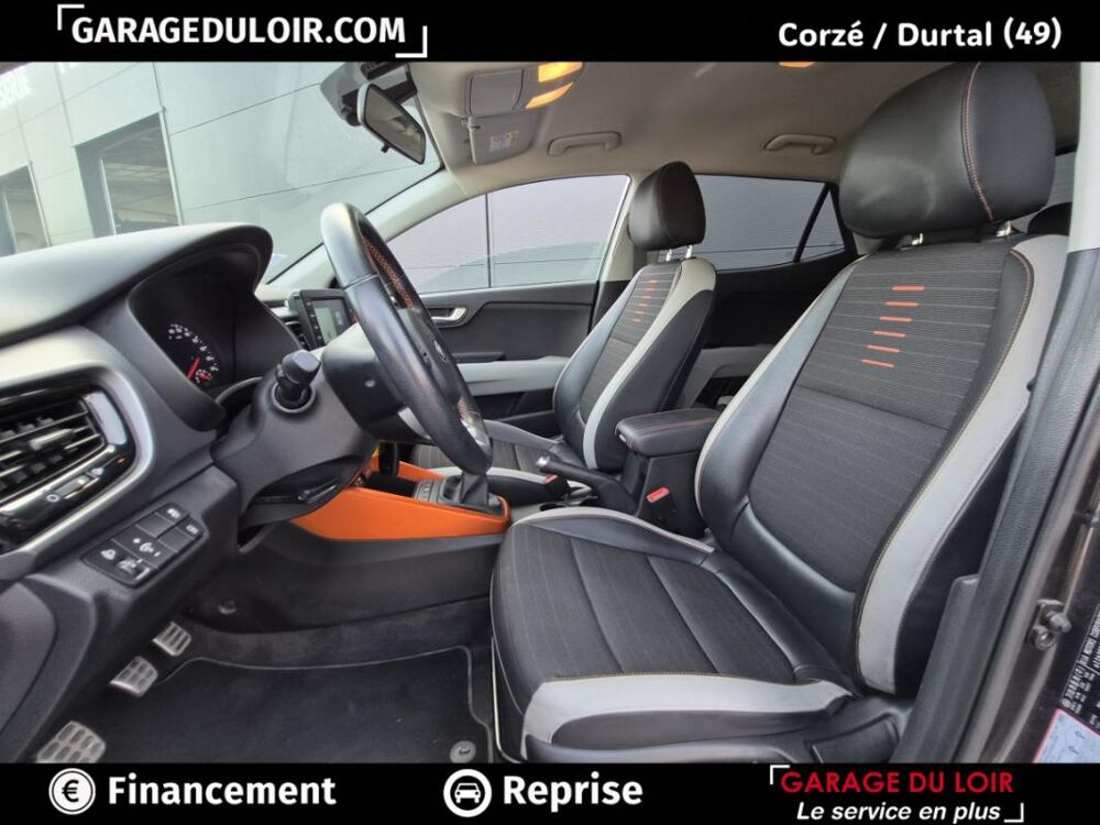 Stonic 1.0 T-GDi 100 ACTIVE 2019 occasion 49140 Corz&eacute;