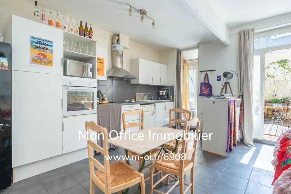 Référence : 6908-RVF - Appartement T5 avec terrasse - Secteur Noailles