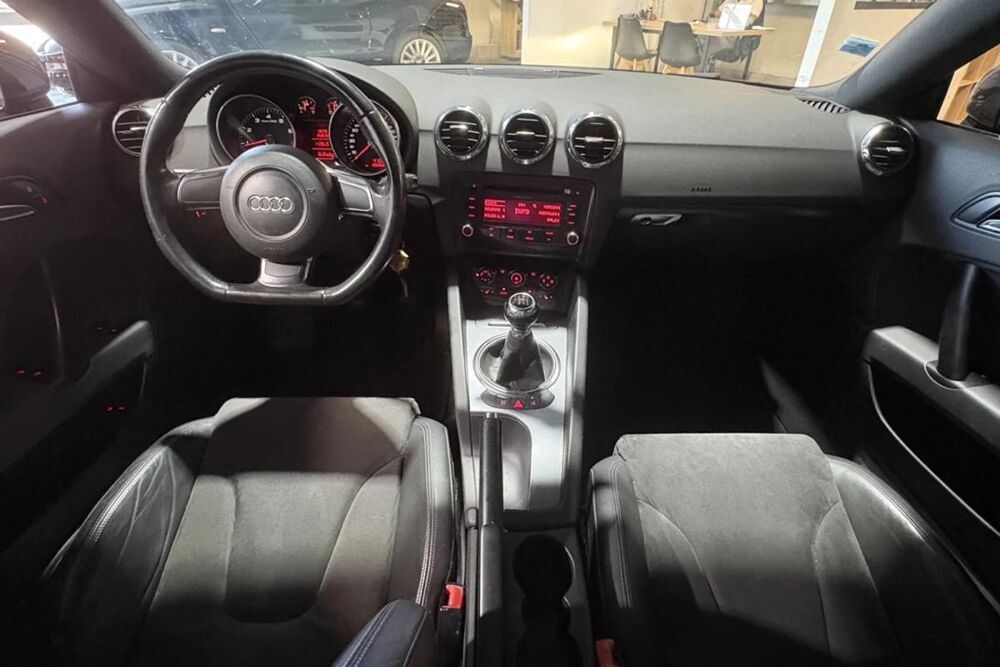 TT Coup&eacute; 2.0 TFSi 16V 200 cv 2007 occasion 85190 Venansault