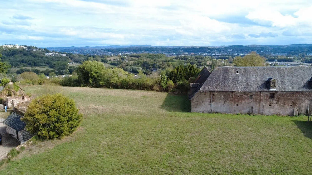 Charmante et grande propriété en pierre à rénovée avec terrain constructible