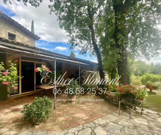  Villa  vendre 5 pices 260 m